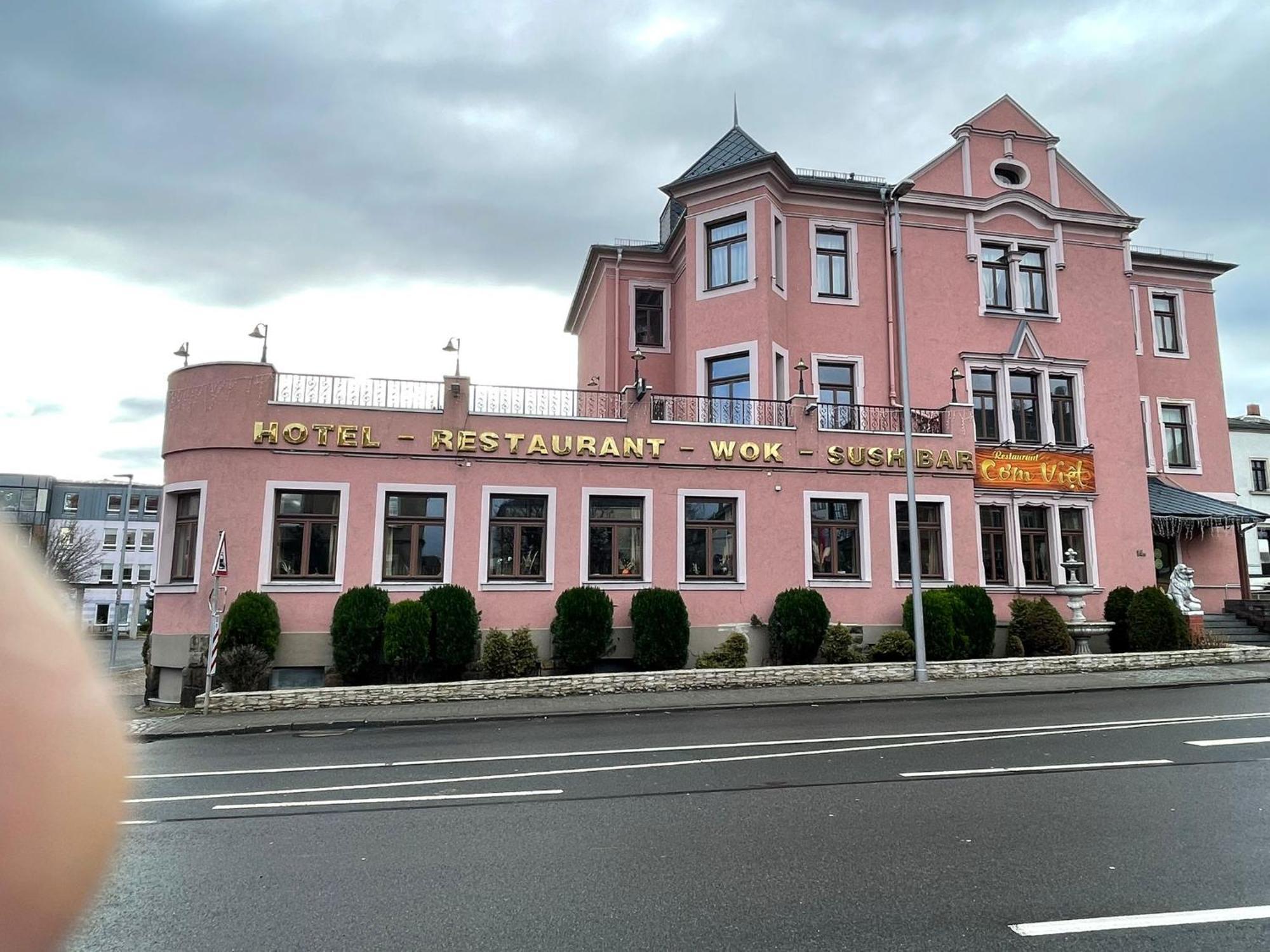 Hotel Com Viet Oschatz Buitenkant foto